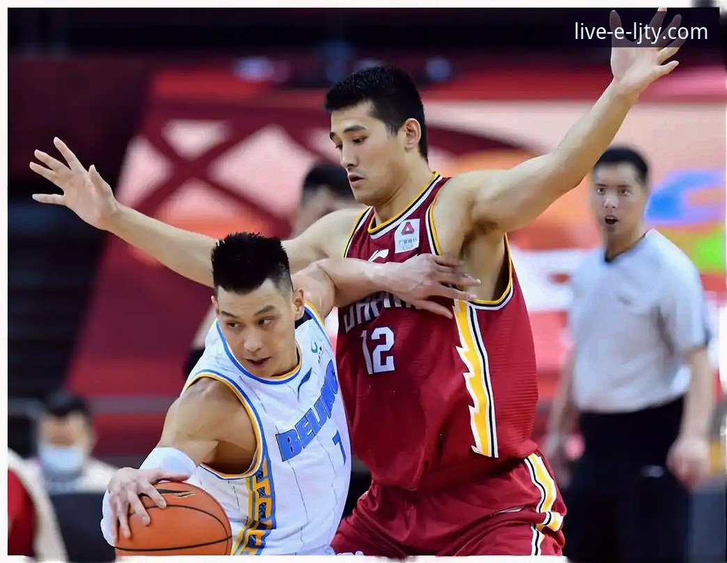 揭秘上海男篮12连胜背后的战术革新与观赛新体验